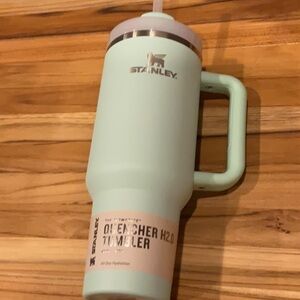 STANLEY - Tumbler with Handle and Straw 40 oz - in Color Mint